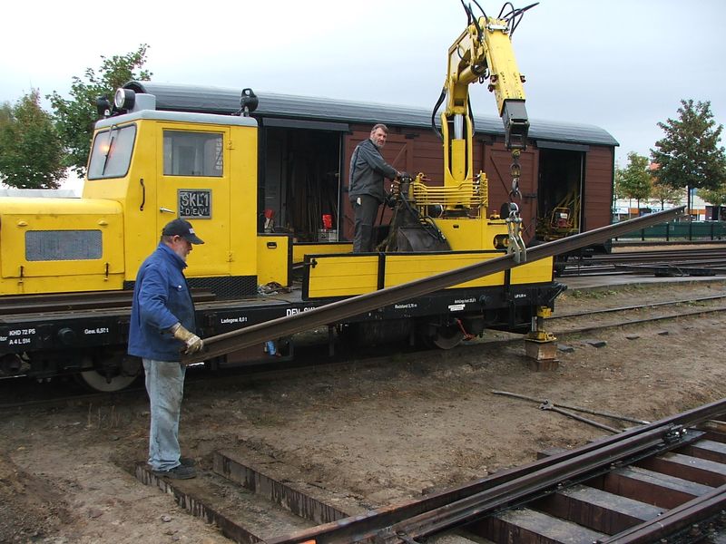 2009-09-30, Museumsbahn Weichenbau55.JPG